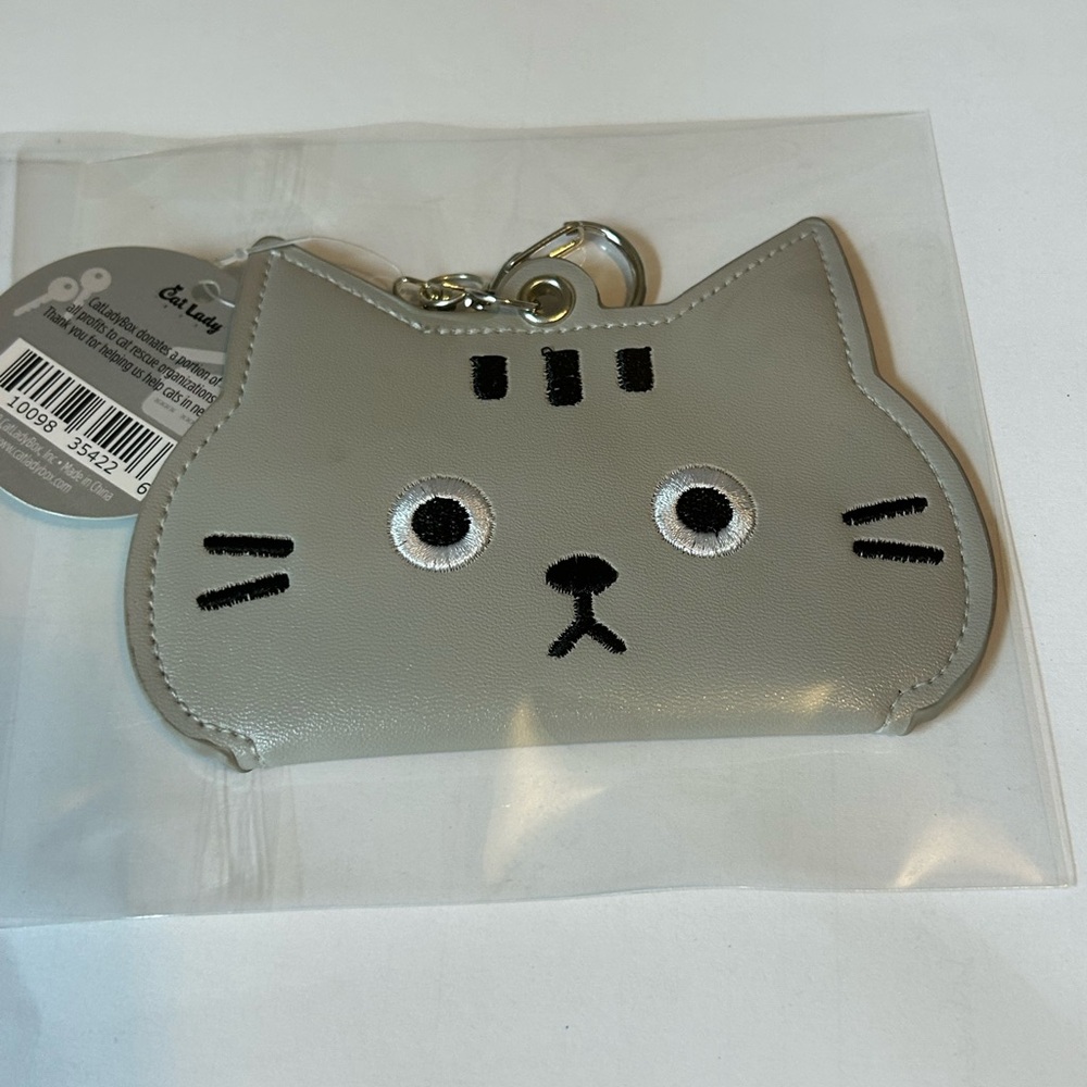 Source Unknown Gray Cat Keychain Pouch - Picture 8 of 8